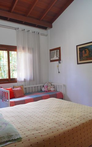 Casa à venda com 303m², 2 quartos e 2 vagasSuíte 1