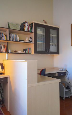 Casa à venda com 303m², 2 quartos e 2 vagasEscritório