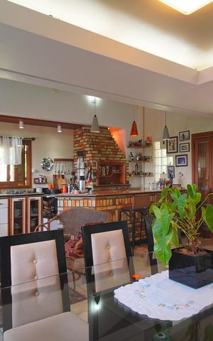 Casa à venda com 303m², 2 quartos e 2 vagasEspaço Gourmet