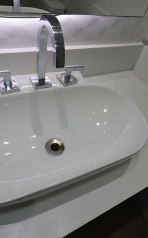 Apartamento para alugar com 105m², 2 quartos e 2 vagasBanheiro da Suíte 2 - Pia