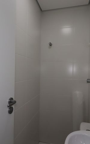 Apartamento para alugar com 105m², 2 quartos e 2 vagasBanheiro de Serviço