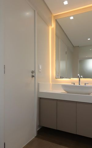 Apartamento para alugar com 105m², 2 quartos e 2 vagasBanheiro da Suíte 1