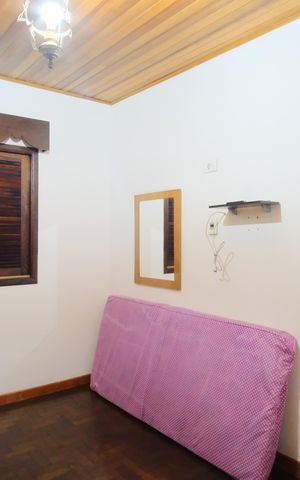 Casa à venda com 288m², 5 quartos e 2 vagasQuarto 1
