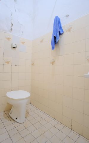 Casa à venda com 288m², 5 quartos e 2 vagasBanheiro de Serviço
