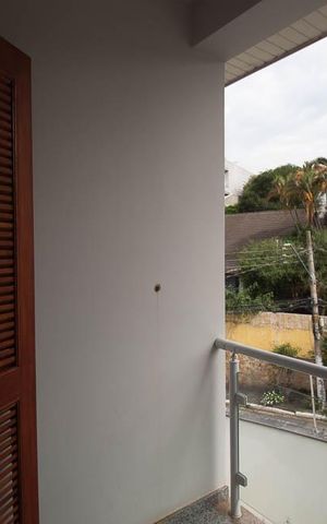 Casa à venda com 365m², 5 quartos e 6 vagasVaranda 