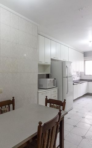 Apartamento para alugar com 180m², 3 quartos e 2 vagas Apartamento para alugar com 180m², 3 quartos e 2 vagasCozinha