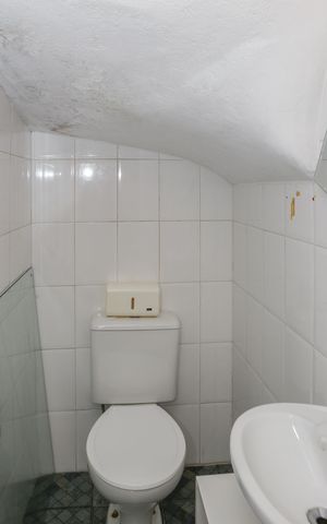 Casa à venda com 120m², 1 quarto e 2 vagasLavabo