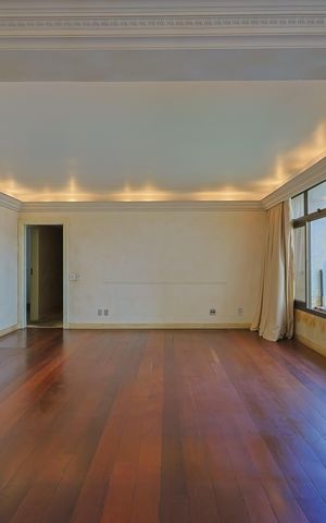 Apartamento à venda com 500m², 3 quartos e 4 vagas Apartamento à venda com 500m², 3 quartos e 4 vagasSala