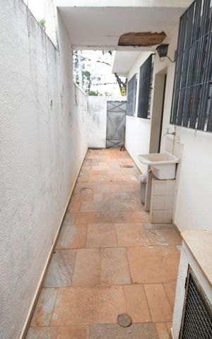 Casa à venda com 198m², 3 quartos e 2 vagasÁrea de Serviço