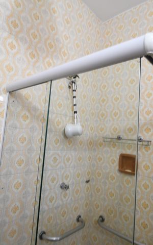 Casa à venda com 198m², 3 quartos e 2 vagasBanheiro 1
