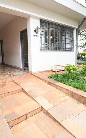 Casa à venda com 198m², 3 quartos e 2 vagasGaragem