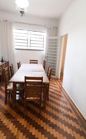 Casa à venda com 198m², 3 quartos e 2 vagasSala 2