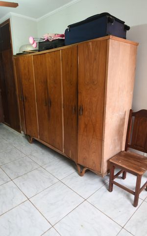 Casa à venda com 198m², 3 quartos e 2 vagasQuarto  de Serviço