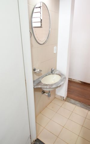 Casa à venda com 198m², 3 quartos e 2 vagasBanheiro 2