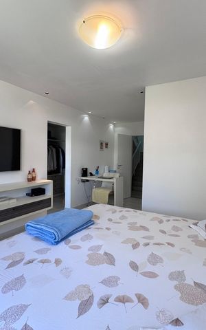 Casa de condomínio à venda com 365m², 4 quartos e 2 vagas Casa de condomínio à venda com 365m², 4 quartos e 2 vagasSuíte 1