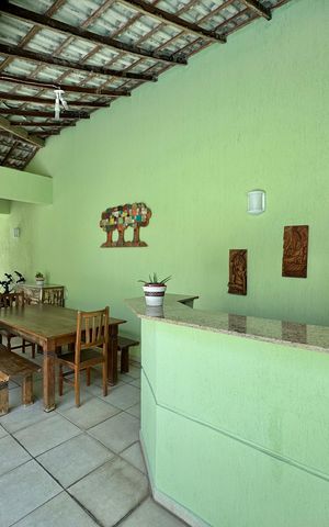 Casa de condomínio à venda com 365m², 4 quartos e 2 vagas Casa de condomínio à venda com 365m², 4 quartos e 2 vagasÁrea externa