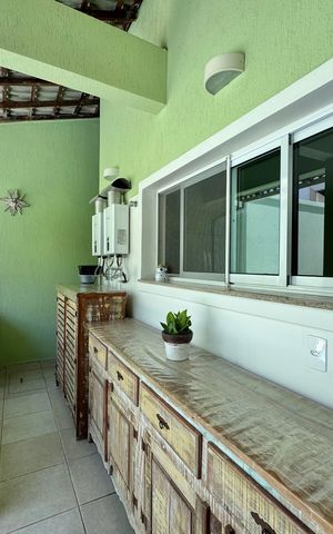Casa de condomínio à venda com 365m², 4 quartos e 2 vagas Casa de condomínio à venda com 365m², 4 quartos e 2 vagasÁrea de Serviço