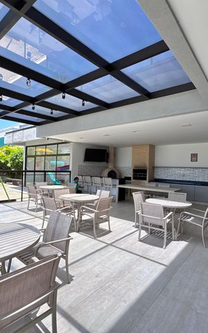 Casa de condomínio à venda com 365m², 4 quartos e 2 vagas Casa de condomínio à venda com 365m², 4 quartos e 2 vagasÁrea comum