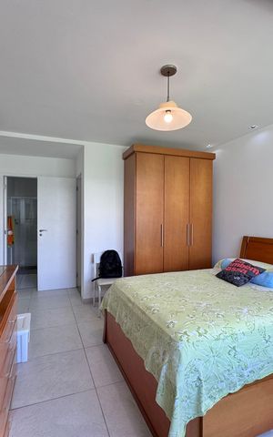 Casa de condomínio à venda com 365m², 4 quartos e 2 vagas Casa de condomínio à venda com 365m², 4 quartos e 2 vagasSuíte 3