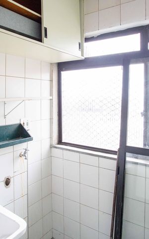 Apartamento à venda com 70m², 3 quartos e 1 vagaÁrea de Serviço