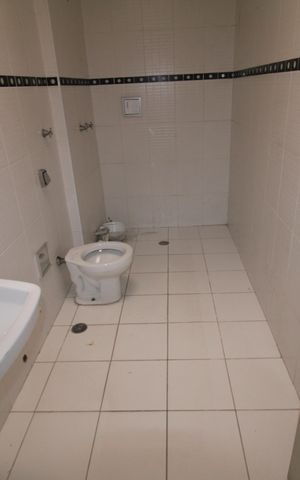 Casa à venda com 200m², 3 quartos e 5 vagasQuarto 3 - Banheiro