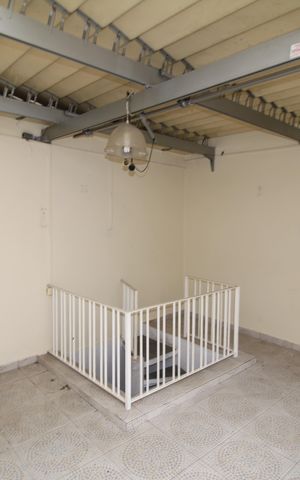 Casa à venda com 200m², 3 quartos e 5 vagasÁrea de Serviço