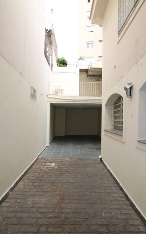 Casa à venda com 200m², 3 quartos e 5 vagasGaragem