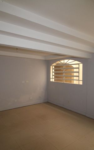Casa à venda com 200m², 3 quartos e 5 vagasSala 2
