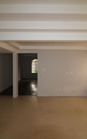 Casa à venda com 200m², 3 quartos e 5 vagasSala 2