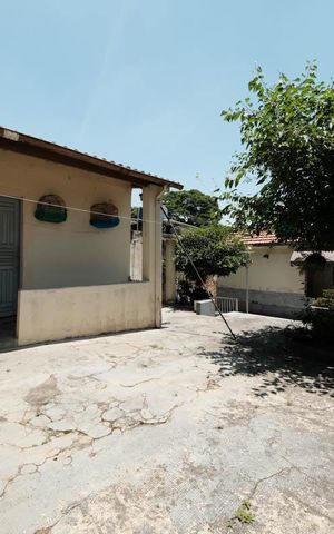 Casa à venda com 140m², 3 quartos e 2 vagasÁrea externa