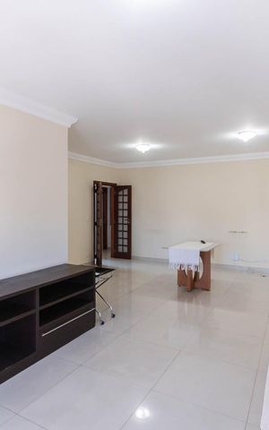 Apartamento à venda com 135m², 3 quartos e 2 vagasSala