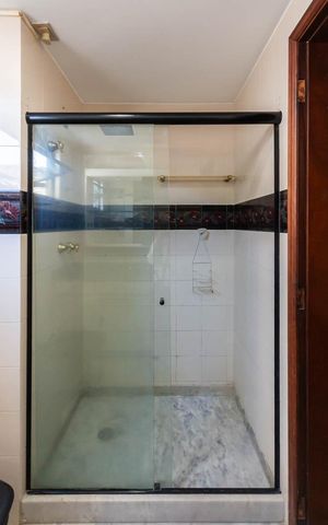Apartamento à venda com 135m², 3 quartos e 2 vagasBanheiro da Suíte