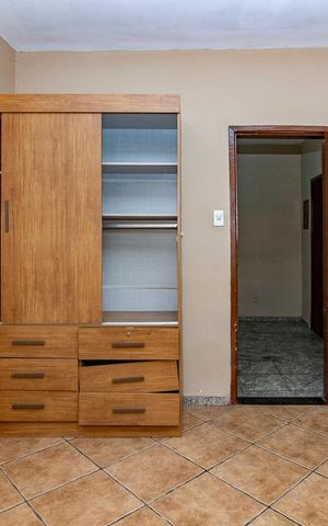 Casa à venda com 300m², 3 quartos e 3 vagasQuarto 2