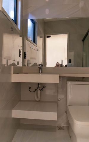 Casa à venda com 244m², 3 quartos e 4 vagas Casa à venda com 244m², 3 quartos e 4 vagasBanheiro Social