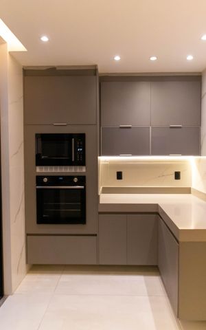 Casa à venda com 244m², 3 quartos e 4 vagas Casa à venda com 244m², 3 quartos e 4 vagasCozinha
