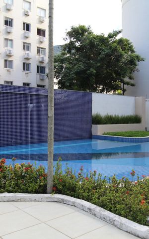 Apartamento à venda com 64m², 2 quartos e 1 vagaÁrea comum - Piscina