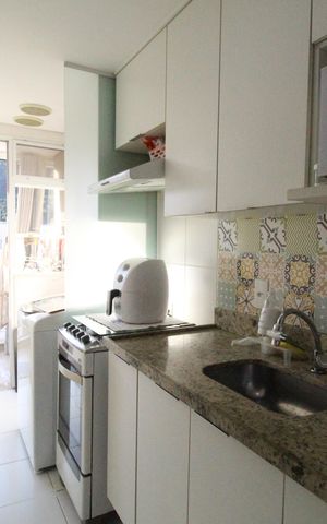 Apartamento à venda com 64m², 2 quartos e 1 vagaCozinha