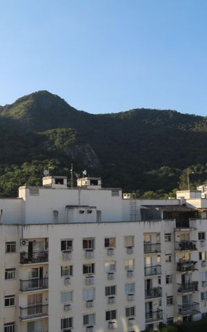 Apartamento à venda com 64m², 2 quartos e 1 vagaSala - Varanda