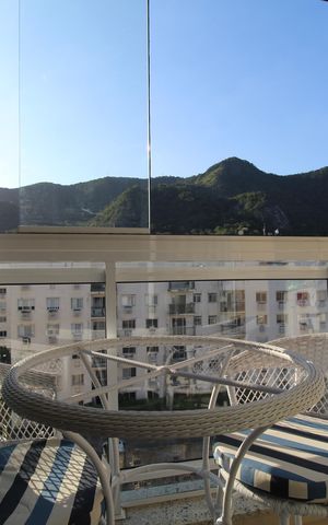 Apartamento à venda com 64m², 2 quartos e 1 vagaSala - Varanda