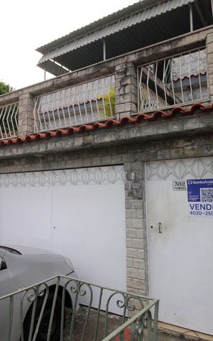 Casa à venda com 240m², 2 quartos e 1 vagaFachada da casa
