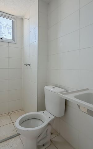 Apartamento à venda com 56m², 2 quartos e 1 vaga Apartamento à venda com 56m², 2 quartos e 1 vagaBanheiro Social