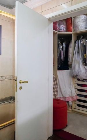 Apartamento à venda com 340m², 4 quartos e 3 vagasBanheiro da suíte 1