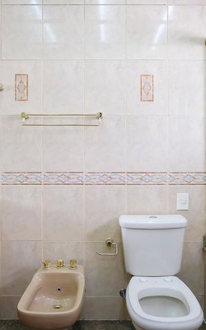 Apartamento à venda com 340m², 4 quartos e 3 vagasBanheiro da suíte 1