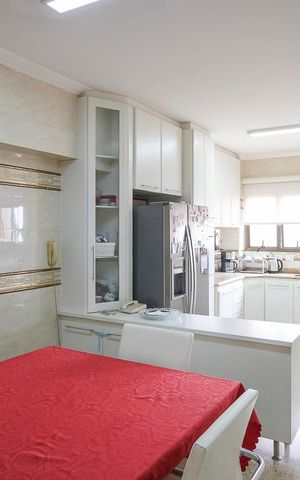 Apartamento à venda com 340m², 4 quartos e 3 vagasCozinha