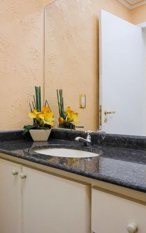 Apartamento à venda com 340m², 4 quartos e 3 vagasLavabo