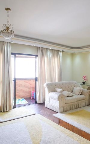 Apartamento à venda com 340m², 4 quartos e 3 vagasSala
