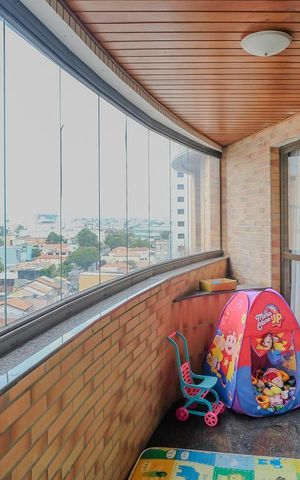 Apartamento à venda com 340m², 4 quartos e 3 vagasVaranda
