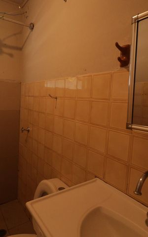 Casa à venda com 130m², 3 quartos e 2 vagasBanheiro Social
