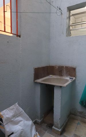 Casa para alugar com 25m², 1 quarto e sem vagaÁrea de Serviço