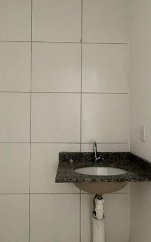 Apartamento para alugar com 45m², 2 quartos e 1 vaga Apartamento para alugar com 45m², 2 quartos e 1 vagaBanheiro Suíte